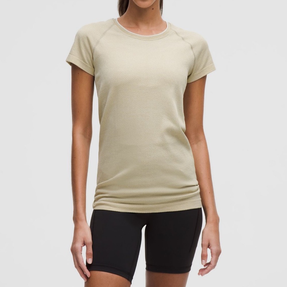 NWT- Swiftly Tech Tee 2.0 - Textured knit - 6